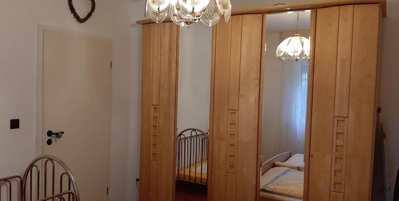 Monteur-, Ferienwohnung Mit Balkon In Hanau Bei Frankfurt Und Aschaffenburg Luaran gambar