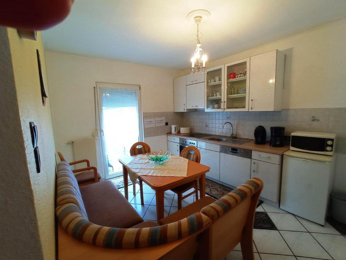 Monteur-, Ferienwohnung Mit Balkon In Hanau Bei Frankfurt Und Aschaffenburg Luaran gambar