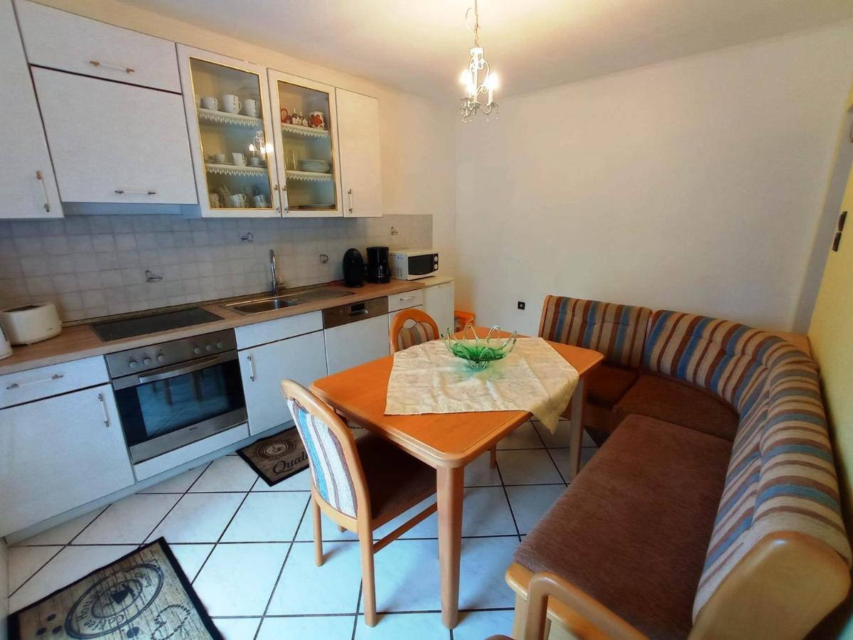 Monteur-, Ferienwohnung Mit Balkon In Hanau Bei Frankfurt Und Aschaffenburg Luaran gambar